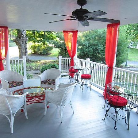 Bed and Breakfast Vacationhouse Ulster Park Екстер'єр фото